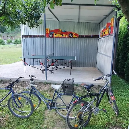 Kamp Prikolica Cetvorokrevetna *