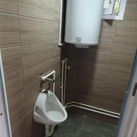 Campingplads Kamp Prikolica Cetvorokrevetna Crnca